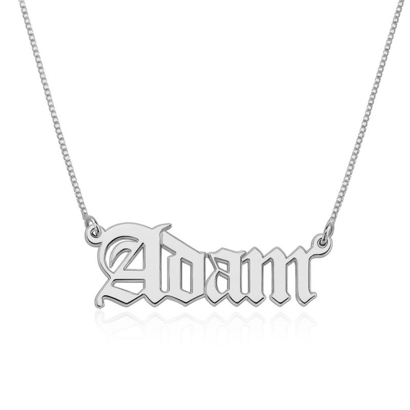 שרשרת שם בגופן גותי