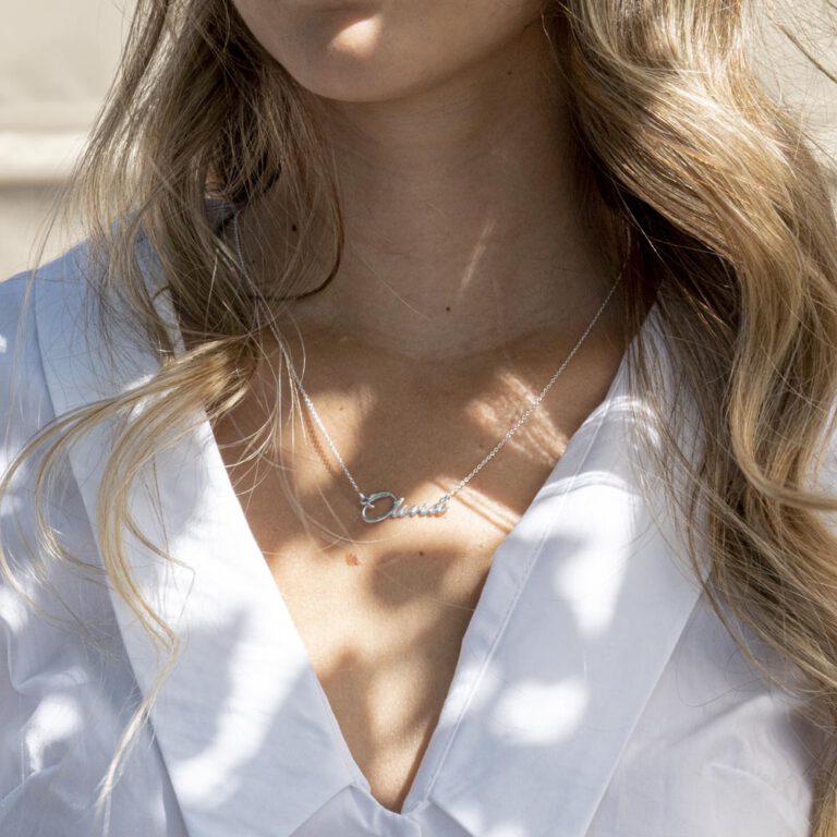 Dainty Name Necklace