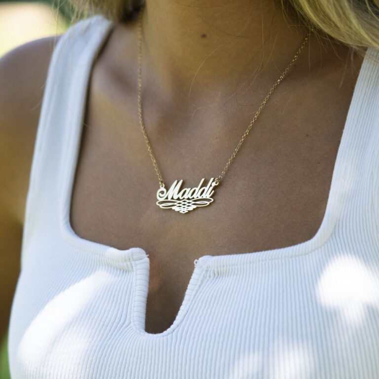 Underlined Unique Name Necklace