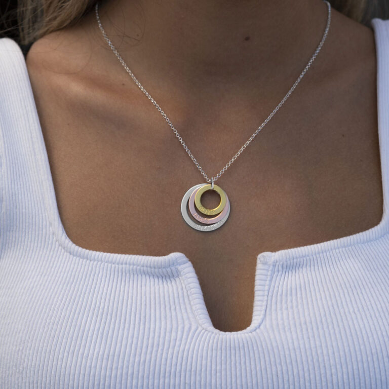 Three Tone Ring Engraved Mother Necklace
