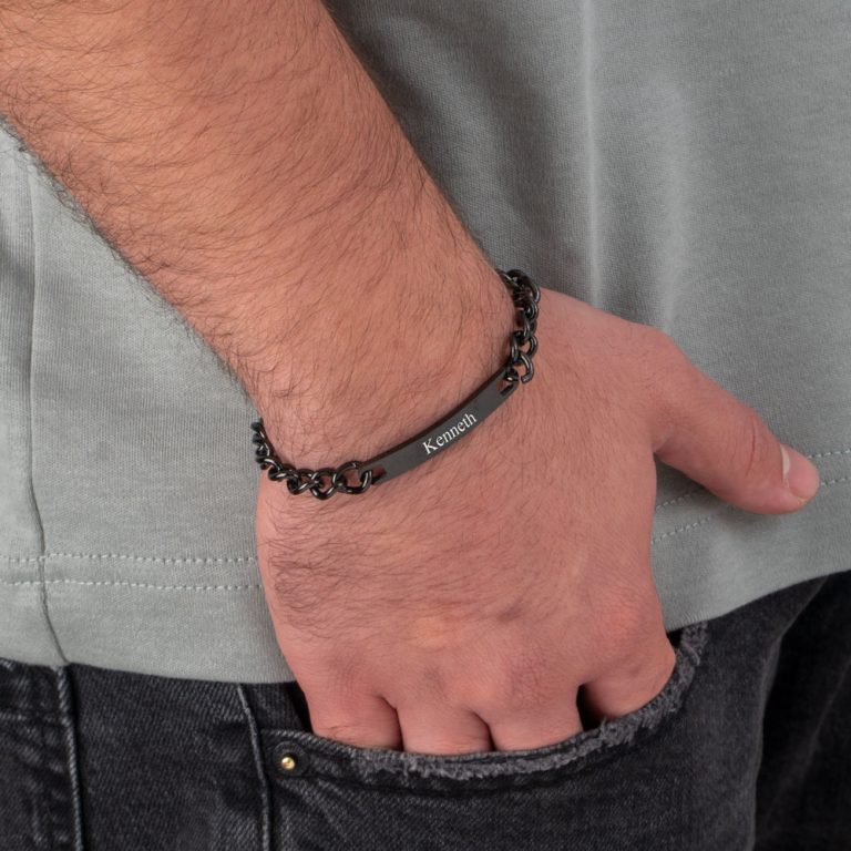 Black Bar Bracelet for Men – Personalized Curb Chain Design