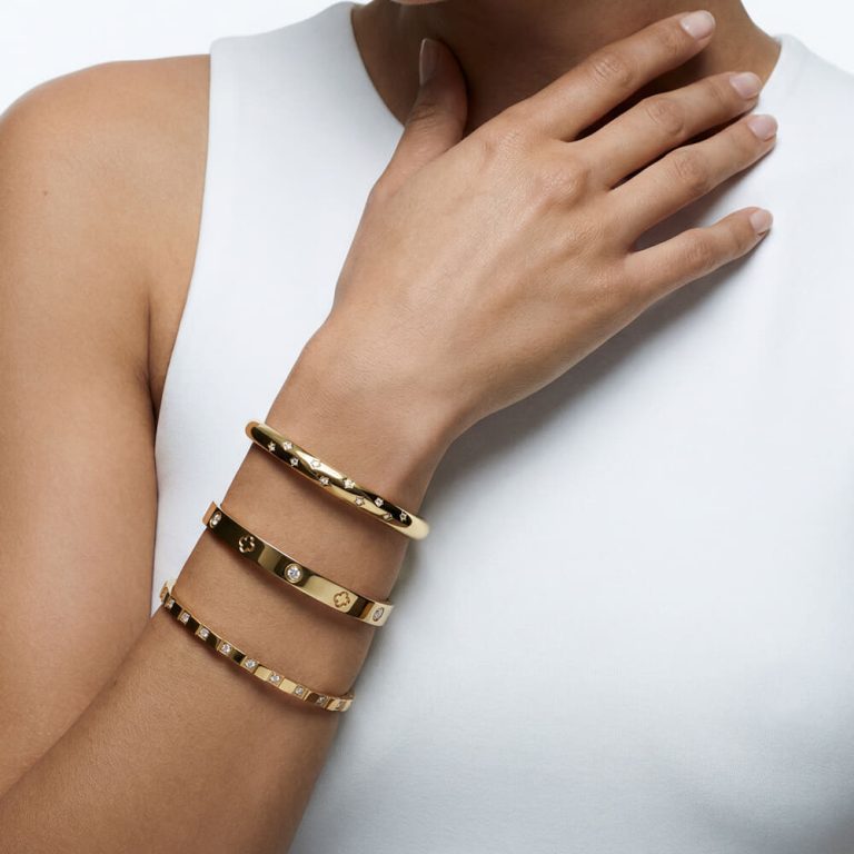 Elegant Clover Zircon Bangle Bracelet